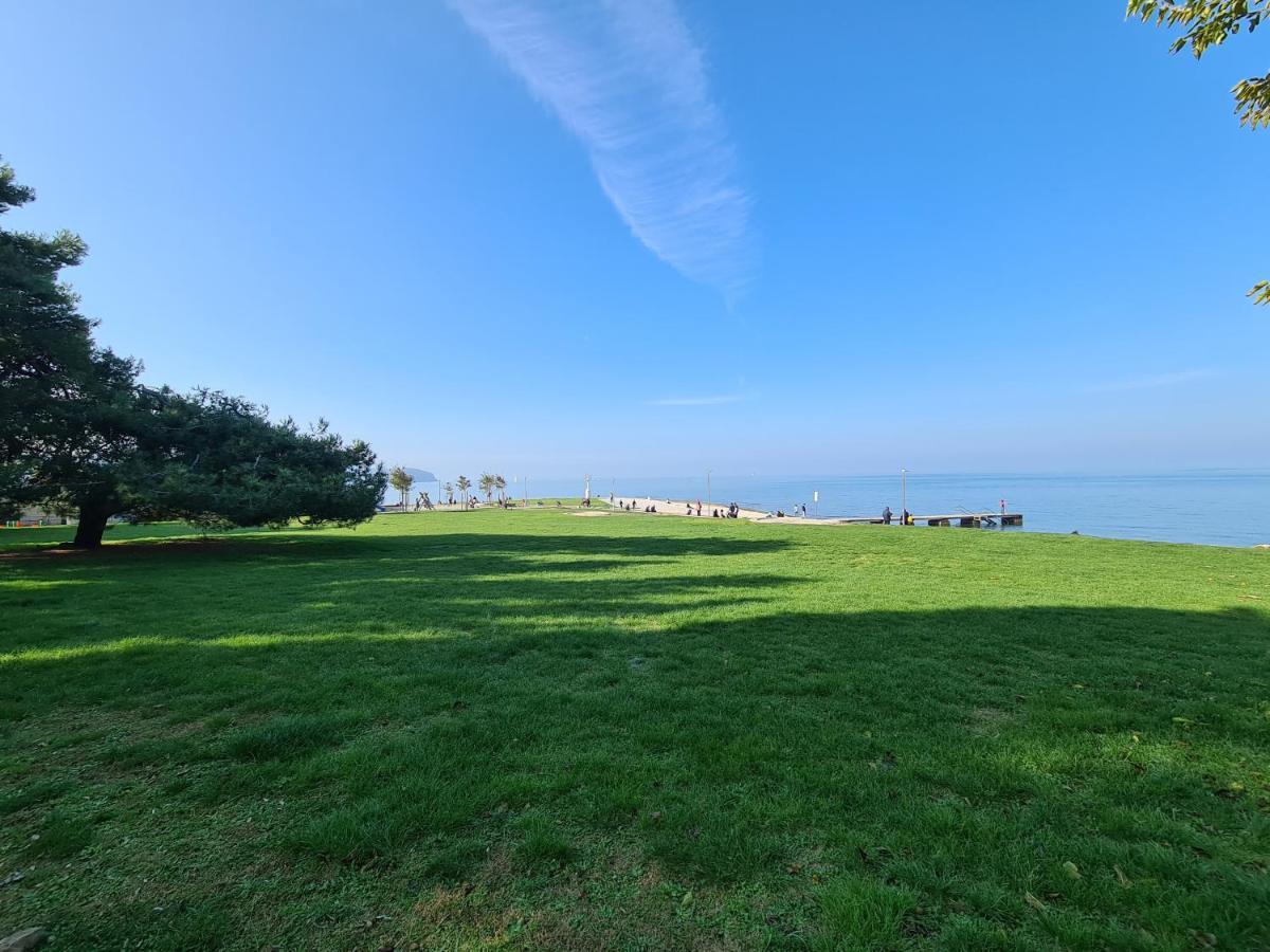 Apartma Sinitus Izola Buitenkant foto