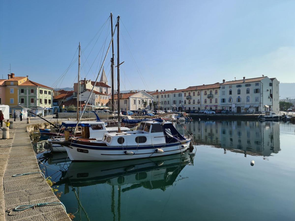 Apartma Sinitus Izola Buitenkant foto