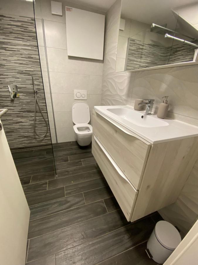 Apartma Sinitus Izola Buitenkant foto