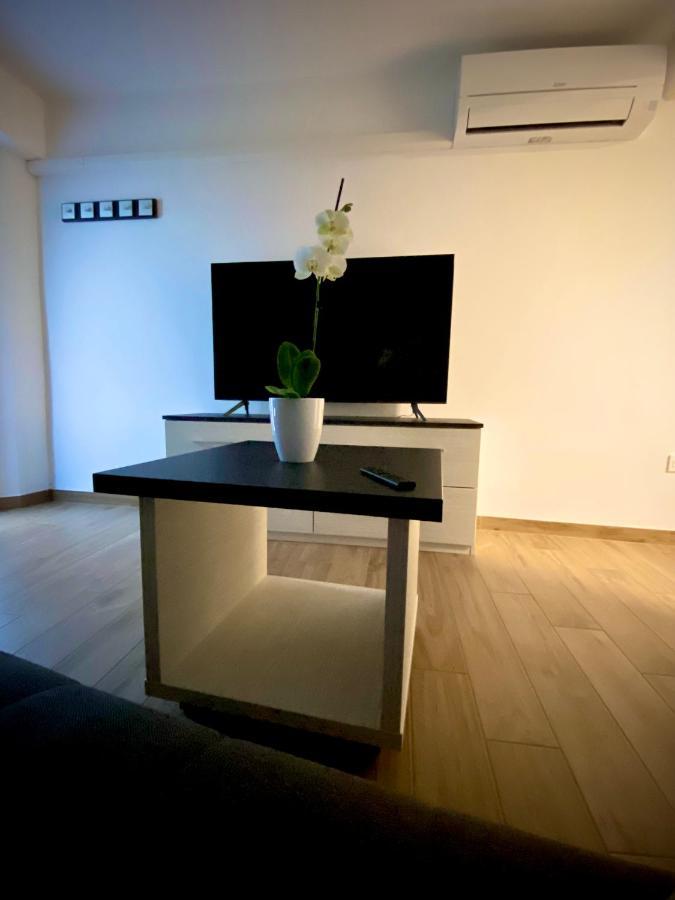 Apartma Sinitus Izola Buitenkant foto