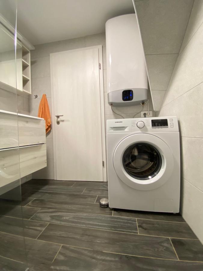 Apartma Sinitus Izola Buitenkant foto