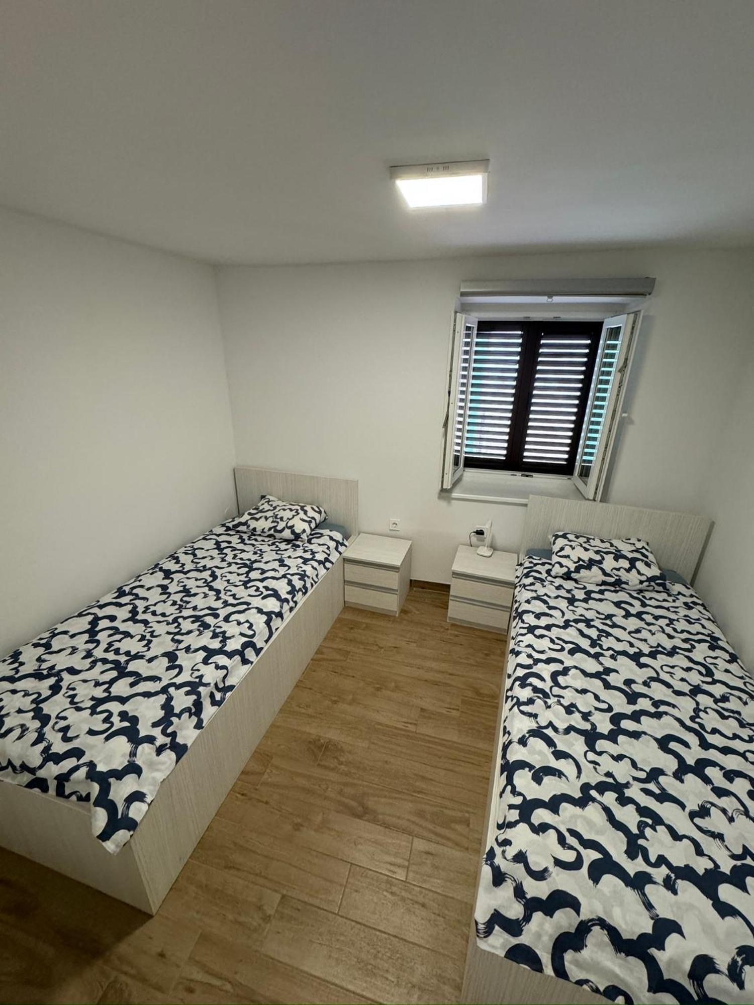 Apartma Sinitus Izola Buitenkant foto